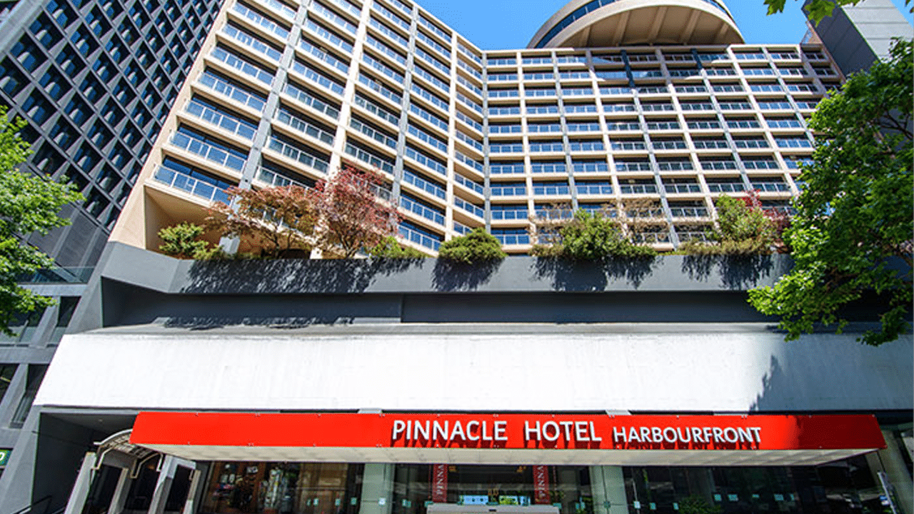 Pinnacle Hotel Harbourfront